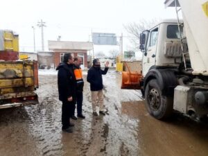 عملیات امداد و نجات در مسیرهای روستایی قزوین ادامه دارد